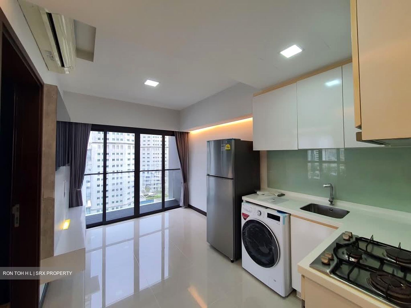 Domus (D12), Apartment #581405801